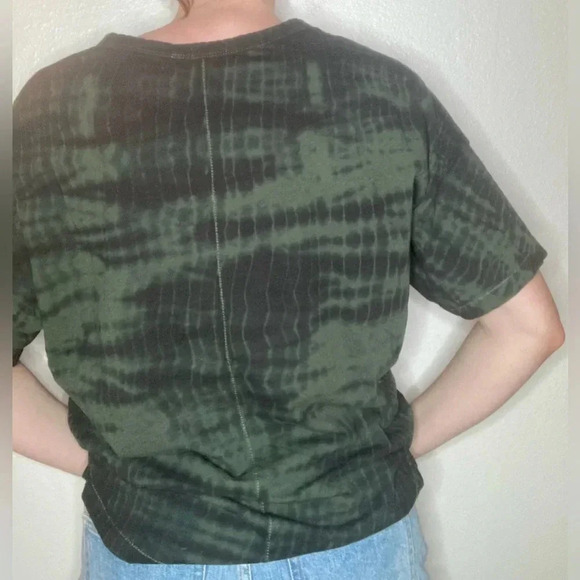Athleta Boxy Oversized Green Tie Dye Cropped Tee Size Medium - Picture 2 of 5
